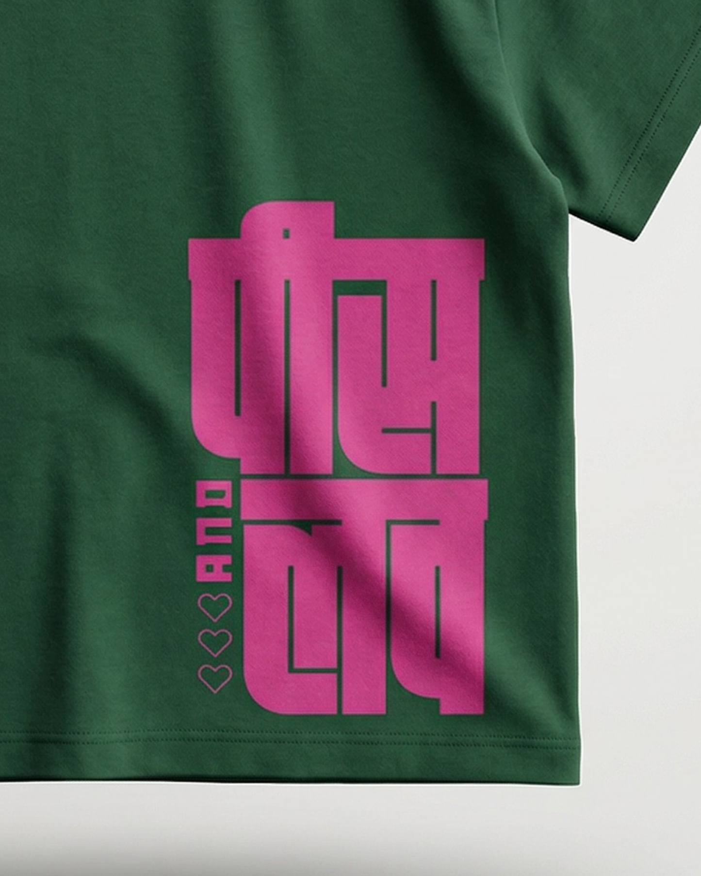 PEACE & LOVE- Green